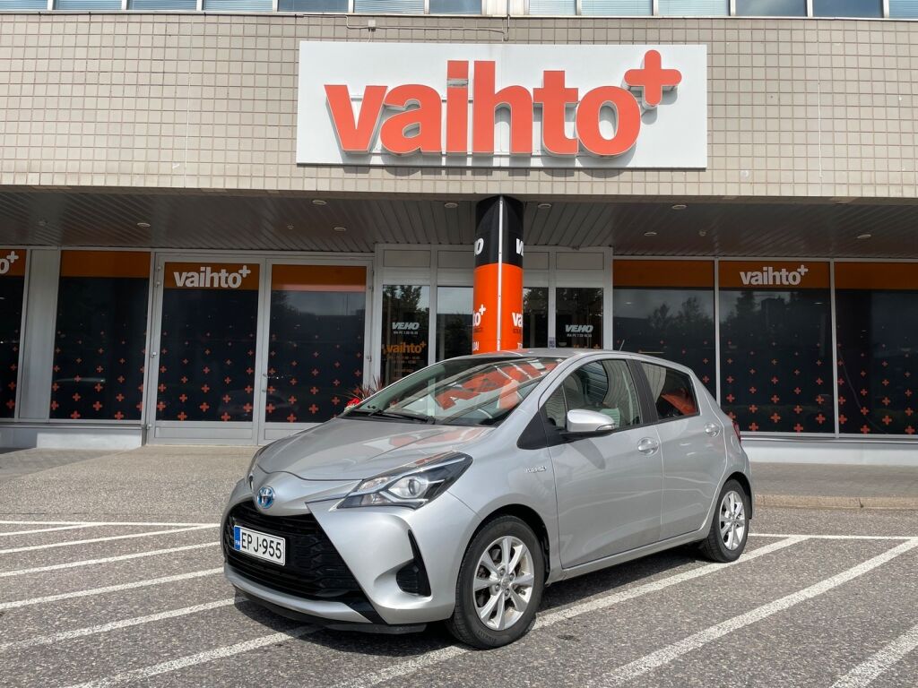 Toyota Yaris 2018 1,5 Hybrid Active 5ov / Suomiauto / P. kamera / Vakionopeudensäädin