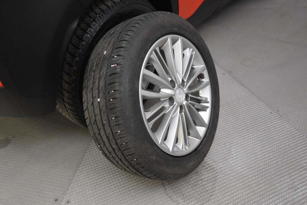 Hyundai KONA 2018 1,6 T-GDI 4WD 7DCT-aut. Comfort NEDC BT / Vetokoukku / KRELL-audio / Navigointi / Peruutuskamera / Suomiauto