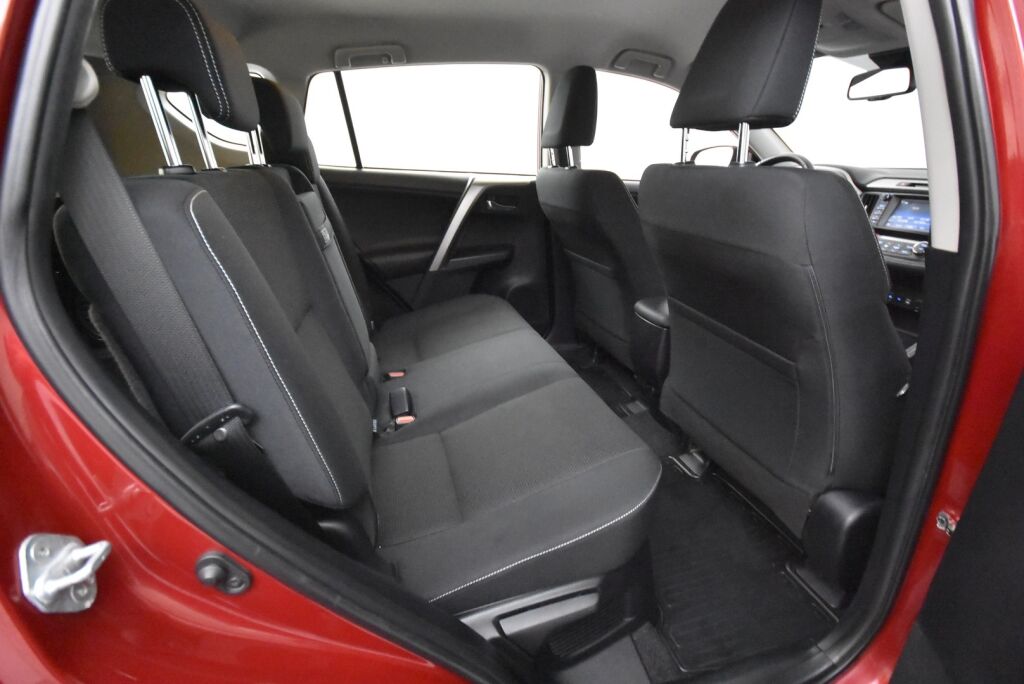 Toyota RAV4 2018 2,5 Hybrid AWD Active / Adapt. vakkari / Suomiauto / Vetokoukku / Lohkolämmitin / Peruutuskamera / Kaistavahti