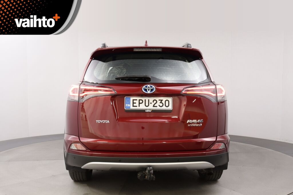 Toyota RAV4 2018 2,5 Hybrid AWD Active / Adapt. vakkari / Suomiauto / Vetokoukku / Lohkolämmitin / Peruutuskamera / Kaistavahti