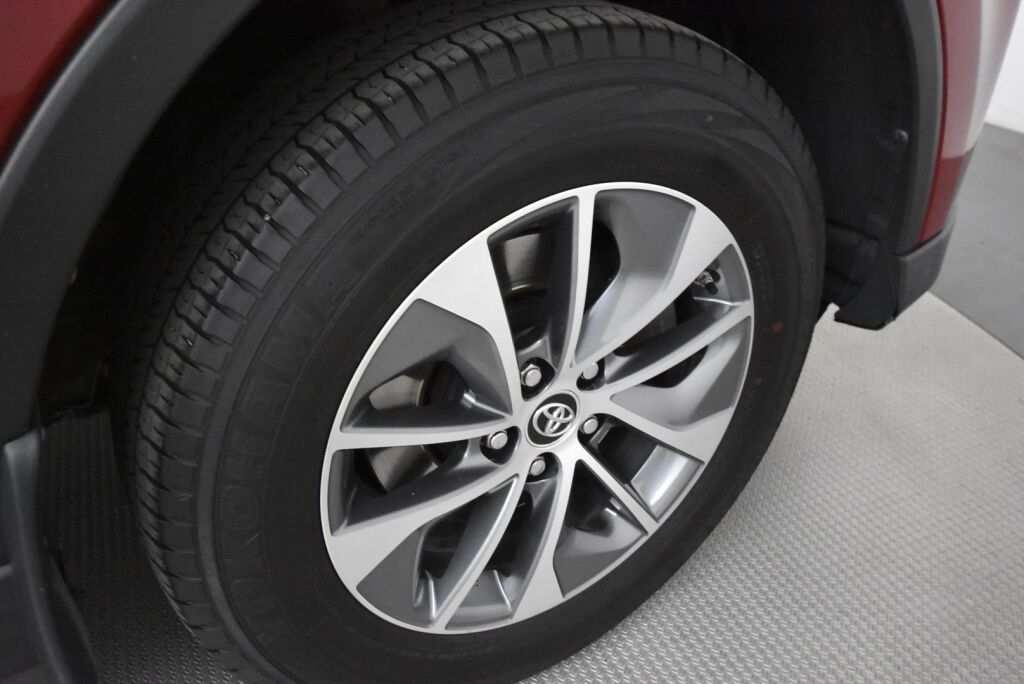 Toyota RAV4 2018 2,5 Hybrid AWD Active / Adapt. vakkari / Suomiauto / Vetokoukku / Lohkolämmitin / Peruutuskamera / Kaistavahti