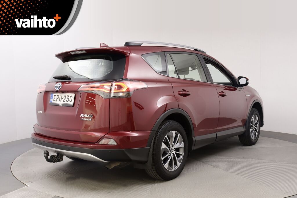 Toyota RAV4 2018 2,5 Hybrid AWD Active / Adapt. vakkari / Suomiauto / Vetokoukku / Lohkolämmitin / Peruutuskamera / Kaistavahti