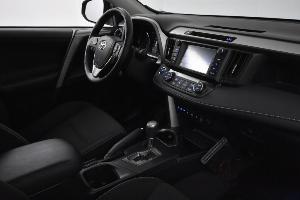 Toyota RAV4 2018 2,5 Hybrid AWD Active / Adapt. vakkari / Suomiauto / Vetokoukku / Lohkolämmitin / Peruutuskamera / Kaistavahti