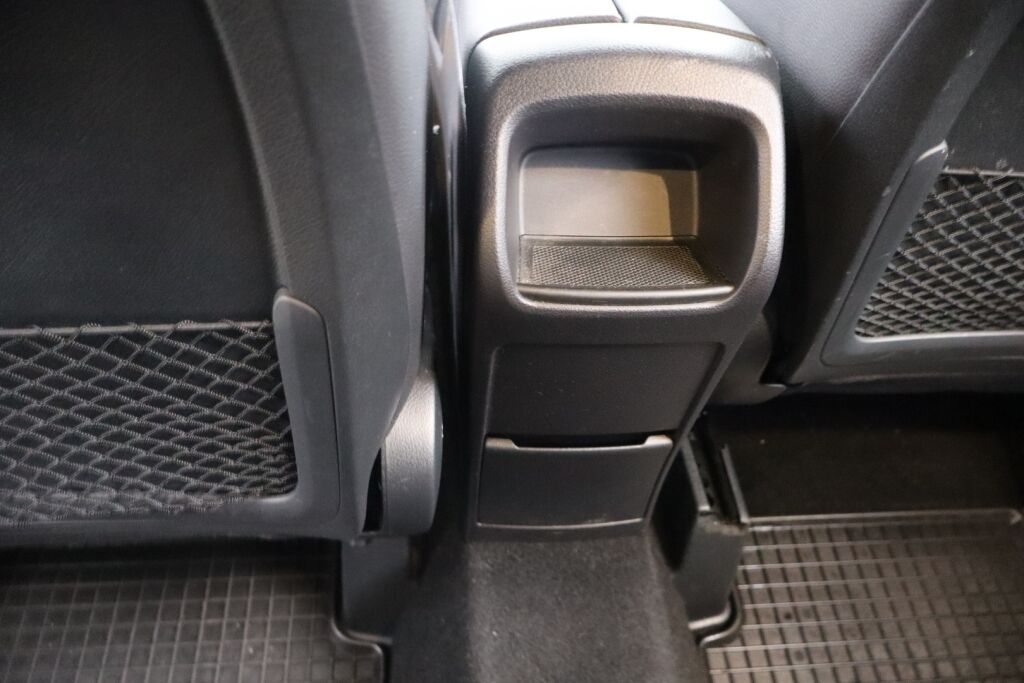 Mercedes-Benz B 2019 180 d A Launch Edition Pro / Navi / Kamera / Lämmitin / Suomiauto - RAHOITUS TÄHÄN AUTOON VAIN 3.99% - 