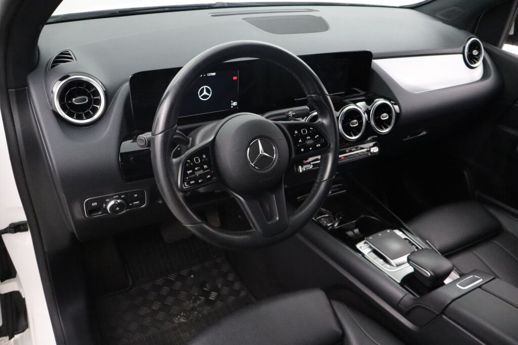 Mercedes-Benz B 2019 180 d A Launch Edition Pro / Navi / Kamera / Lämmitin / Suomiauto - RAHOITUS TÄHÄN AUTOON VAIN 3.99% - 