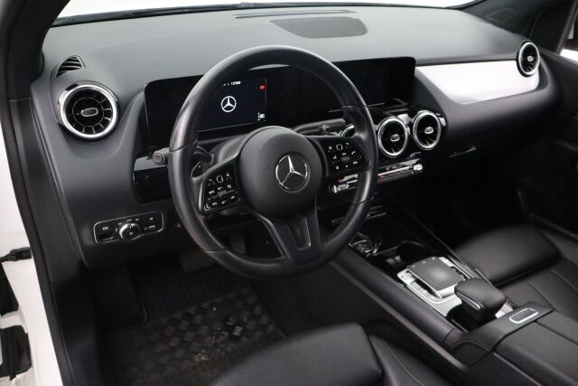 Mercedes-Benz B 2019 180 d A Launch Edition Pro / Navi / Kamera / Lämmitin / Suomiauto - RAHOITUS TÄHÄN AUTOON VAIN 3.99% - 