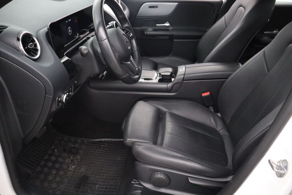 Mercedes-Benz B 2019 180 d A Launch Edition Pro / Navi / Kamera / Lämmitin / Suomiauto - RAHOITUS TÄHÄN AUTOON VAIN 3.99% - 