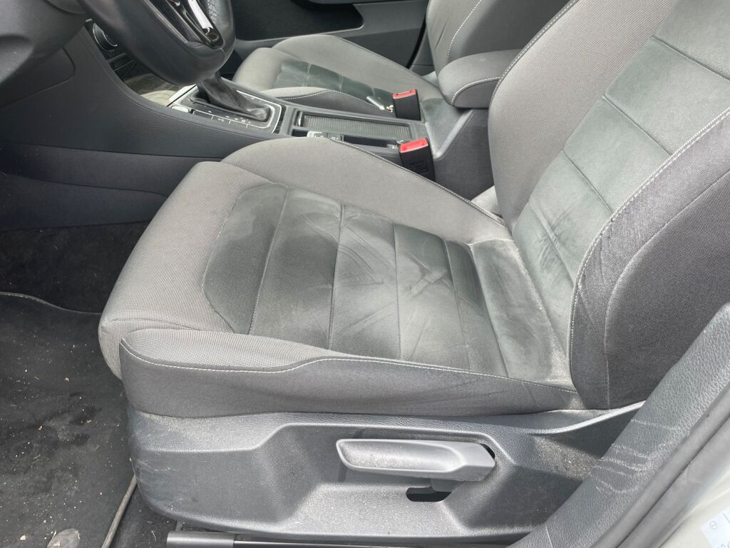 Volkswagen Golf 2019 Variant Highline Limited 1,5 TGI 96 kW (130 hv) BLUEMOTION DSG-automaatti/ Adaptiivinen vakionopeussäädin/ Webasto / Koukku/ Kamera
