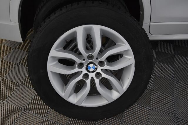 BMW X3 2015 F25 xDrive30d TwinPower Turbo A Business LCI M Sport / Webasto / Nahkaverhoilu / Peruutustutkat / Bi Xenon