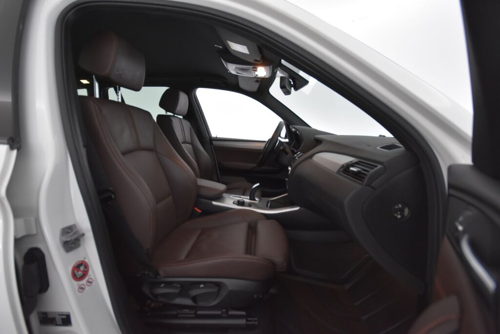 BMW X3 2015 F25 xDrive30d TwinPower Turbo A Business LCI M Sport / Webasto / Nahkaverhoilu / Peruutustutkat / Bi Xenon