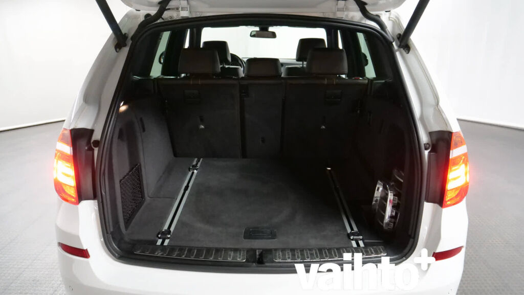 BMW X3 2015 F25 xDrive30d TwinPower Turbo A Business LCI M Sport / Webasto / Nahkaverhoilu / Peruutustutkat / Bi Xenon