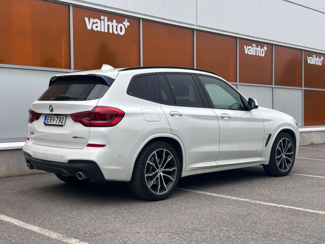 BMW X3 2020 G01 xDrive 30e A Charged Edition M Sport / ACC / Comfort Access / Harman Kardon / 360-kamera / Vetokoukku