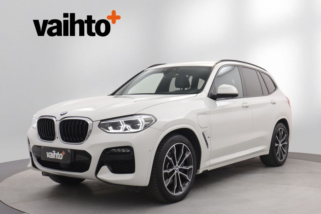 BMW X3 2020 G01 xDrive 30e A Charged Edition M Sport / ACC / Comfort Access / Harman Kardon / 360-kamera / Vetokoukku