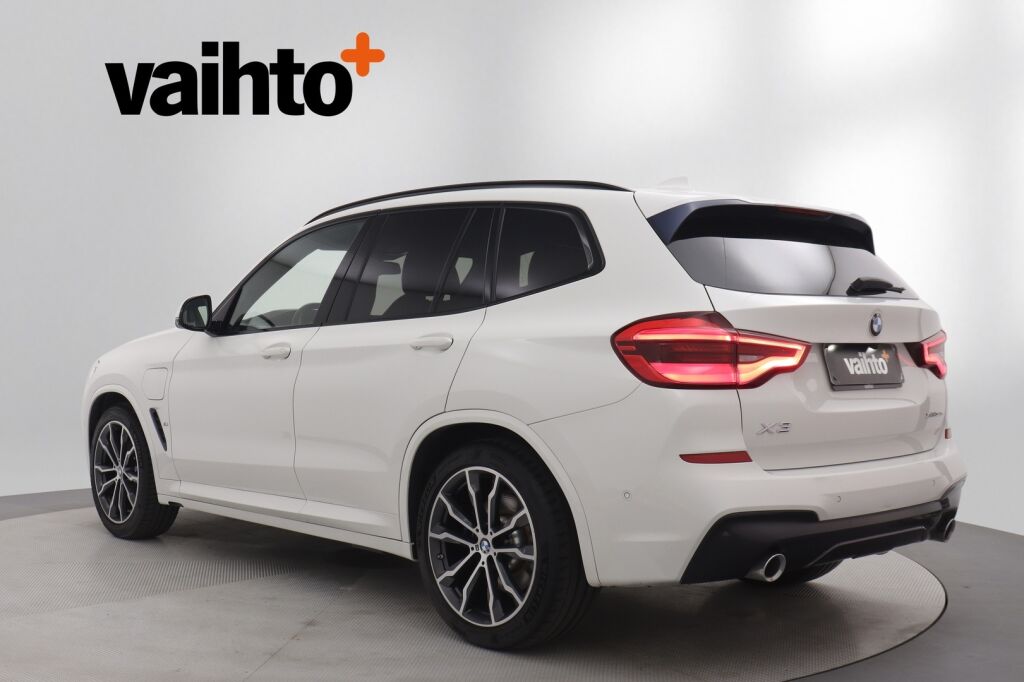 BMW X3 2020 G01 xDrive 30e A Charged Edition M Sport / ACC / Comfort Access / Harman Kardon / 360-kamera / Vetokoukku