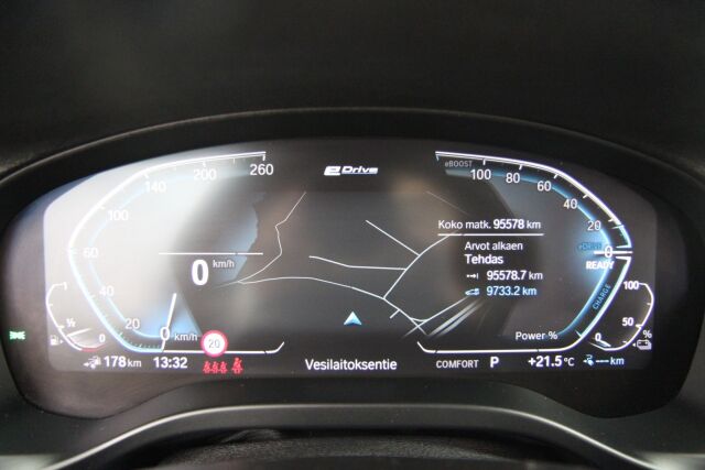 BMW X3 2020 G01 xDrive 30e A Charged Edition M Sport / ACC / Comfort Access / Harman Kardon / 360-kamera / Vetokoukku