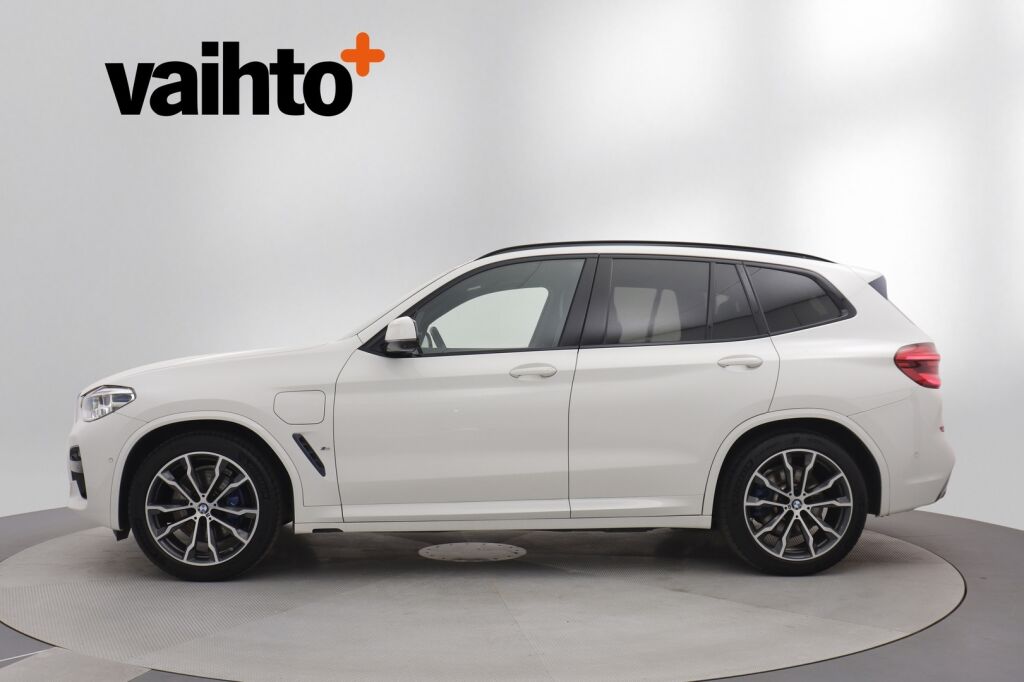 BMW X3 2020 G01 xDrive 30e A Charged Edition M Sport / ACC / Comfort Access / Harman Kardon / 360-kamera / Vetokoukku