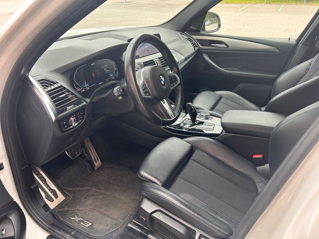 BMW X3 2020 G01 xDrive 30e A Charged Edition M Sport / ACC / Comfort Access / Harman Kardon / 360-kamera / Vetokoukku