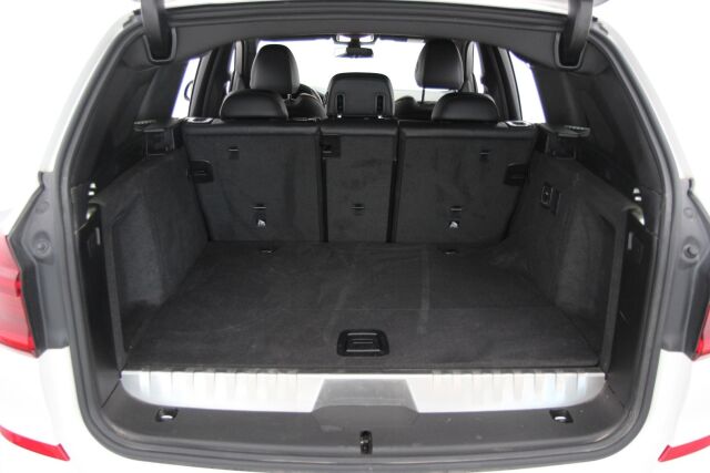 BMW X3 2020 G01 xDrive 30e A Charged Edition M Sport / ACC / Comfort Access / Harman Kardon / 360-kamera / Vetokoukku