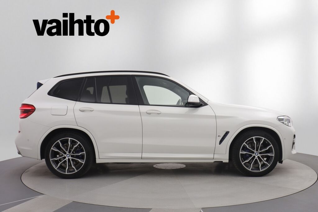 BMW X3 2020 G01 xDrive 30e A Charged Edition M Sport / ACC / Comfort Access / Harman Kardon / 360-kamera / Vetokoukku