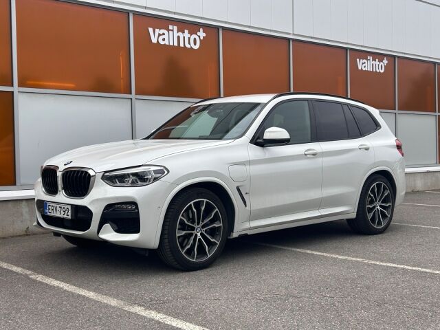 BMW X3 2020 G01 xDrive 30e A Charged Edition M Sport / ACC / Comfort Access / Harman Kardon / 360-kamera / Vetokoukku