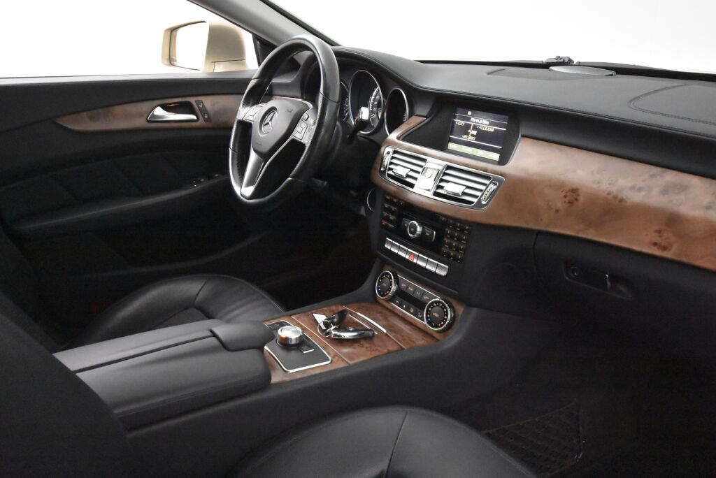 Mercedes-Benz CLS 2011 350 CDI BE 4Matic /Suomi-auto / Webasto