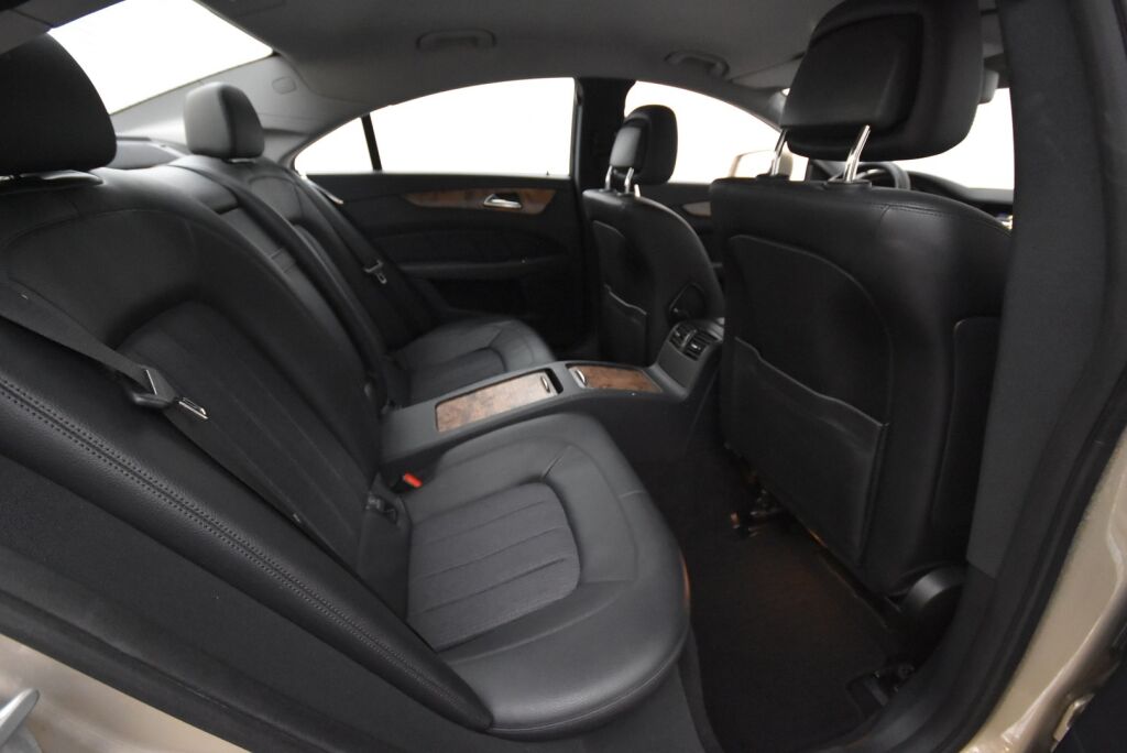 Mercedes-Benz CLS 2011 350 CDI BE 4Matic /Suomi-auto / Webasto