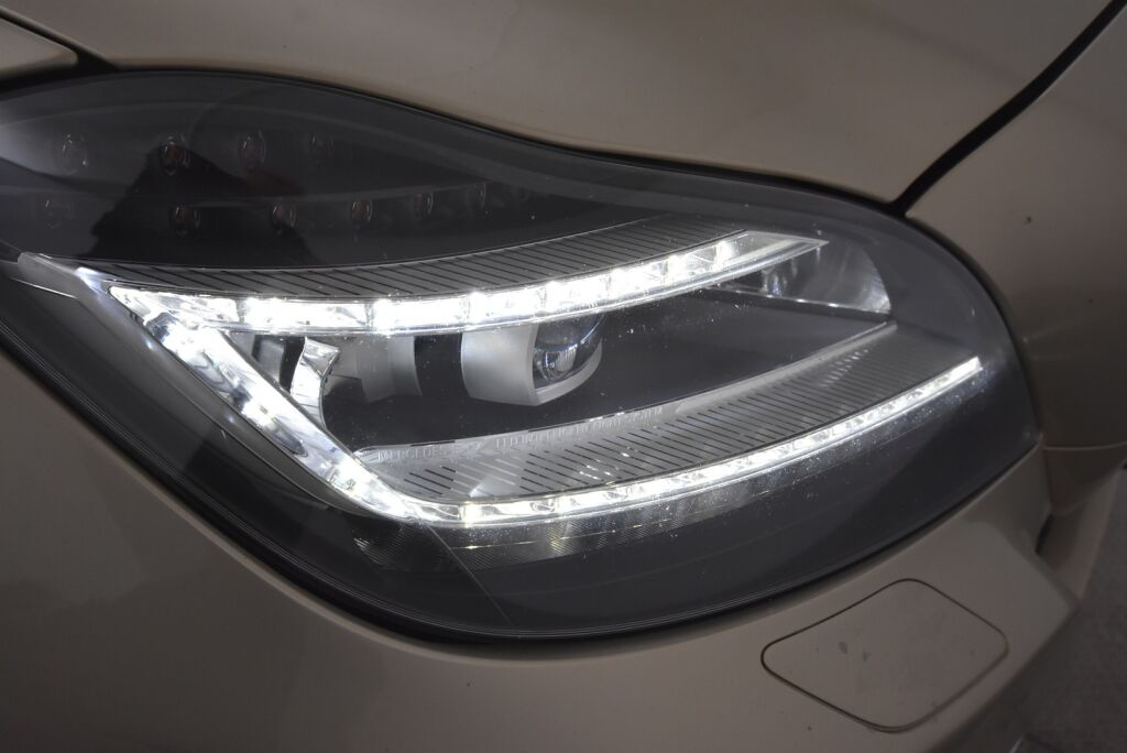 Mercedes-Benz CLS 2011 350 CDI BE 4Matic /Suomi-auto / Webasto