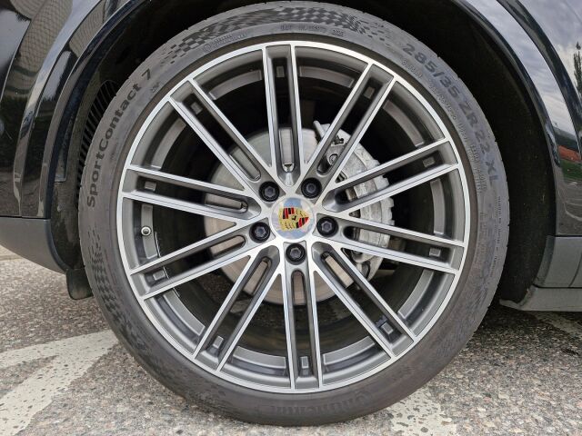 Porsche Cayenne 2020 E-Hybrid Advantage Package / Soft Close / HUD / 360 Kamera / Koukku / Panorama / Suomiauto / Uudet 22" Kesät / Acc / Bose
