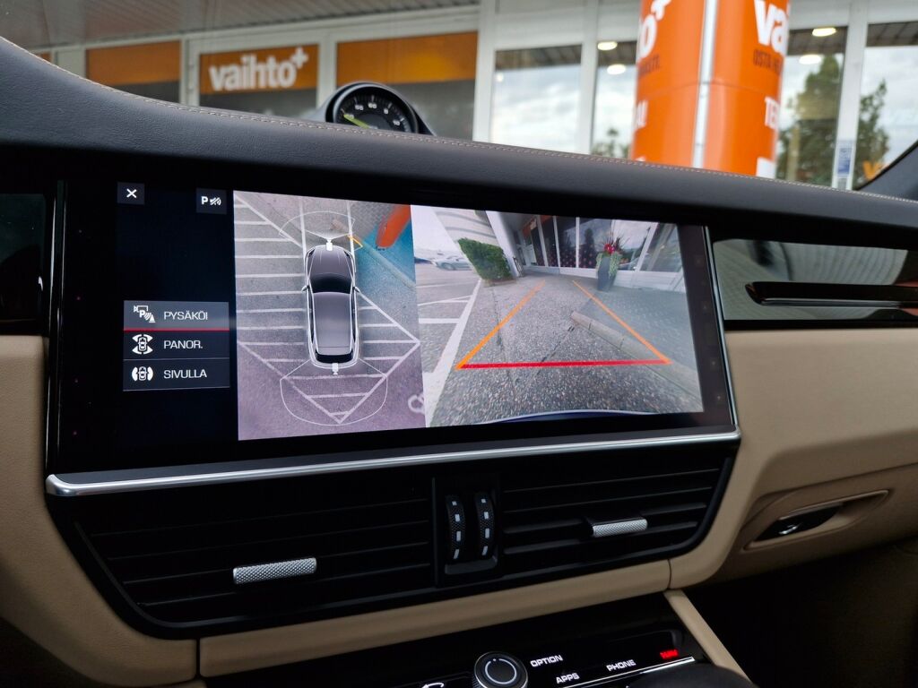 Porsche Cayenne 2020 E-Hybrid Advantage Package / Soft Close / HUD / 360 Kamera / Koukku / Panorama / Suomiauto / Uudet 22" Kesät / Acc / Bose