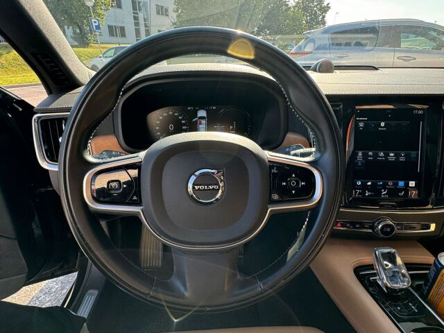 Volvo V90 2020 T8 TwE AWD Inscription aut / Hierovat penkit / HUD / B&W / Ilmastoidut penkit / Panoraama