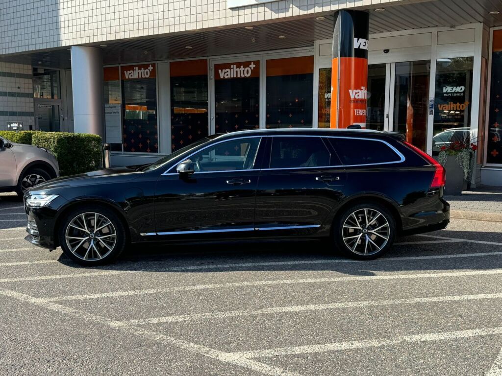 Volvo V90 2020 T8 TwE AWD Inscription aut / Hierovat penkit / HUD / B&W / Ilmastoidut penkit / Panoraama