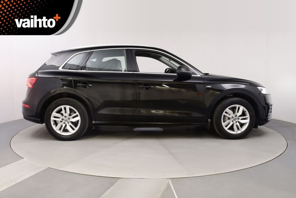 Audi Q5 2020 Launch Edition 55 TFSI e quattro S tronic / Keyles entry / Vakkari / Koukku / Tutkat /