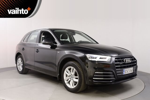 Audi Q5 2020 Launch Edition 55 TFSI e quattro S tronic / Keyles entry / Vakkari / Koukku / Tutkat /