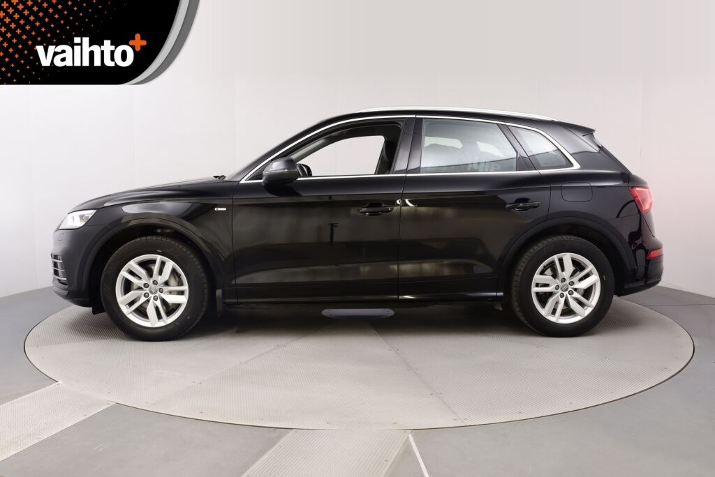 Audi Q5 2020 Launch Edition 55 TFSI e quattro S tronic / Keyles entry / Vakkari / Koukku / Tutkat /