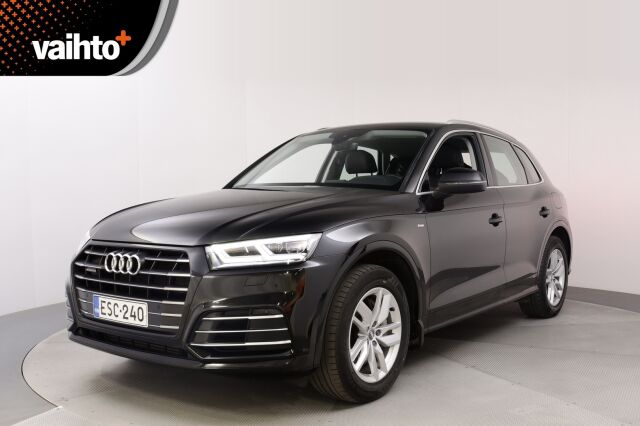 Audi Q5 2020 Launch Edition 55 TFSI e quattro S tronic / Keyles entry / Vakkari / Koukku / Tutkat /