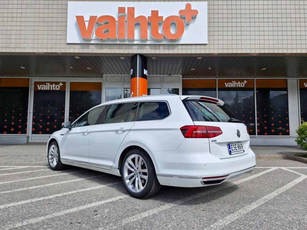 Volkswagen Passat 2017 Variant GTE Plug-In Hybrid 160 kW / ErgoComfort / 360 kamera / Digimittari / Uudet renkaat / Webasto / Navi / Acc / Blis