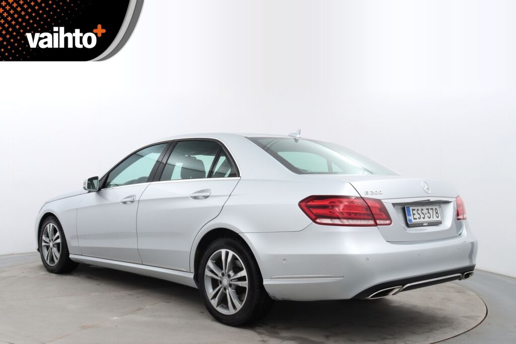 Mercedes-Benz E 2014 200 BE A / Lasikattoluukku / Navi / Xenon / Tutkat / Vakkari /