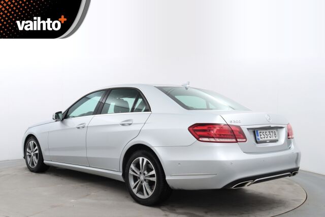 Mercedes-Benz E 2014 200 BE A / Lasikattoluukku / Navi / Xenon / Tutkat / Vakkari /