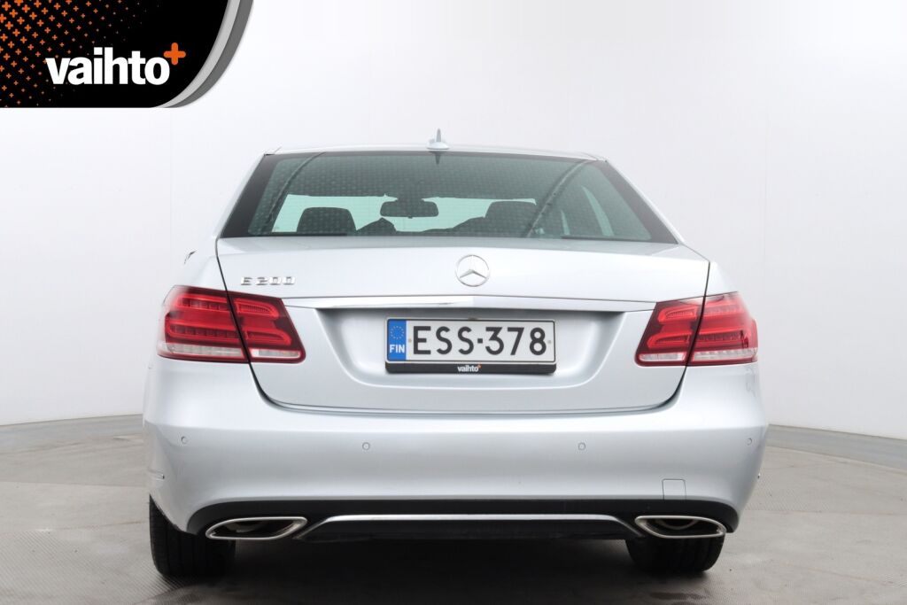 Mercedes-Benz E 2014 200 BE A / Lasikattoluukku / Navi / Xenon / Tutkat / Vakkari /