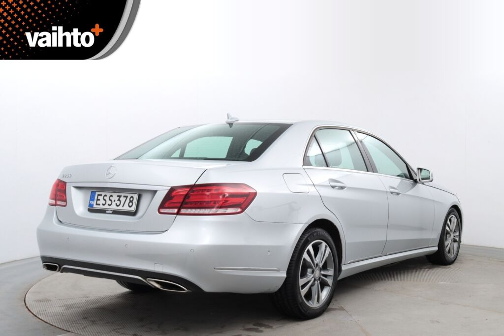 Mercedes-Benz E 2014 200 BE A / Lasikattoluukku / Navi / Xenon / Tutkat / Vakkari /