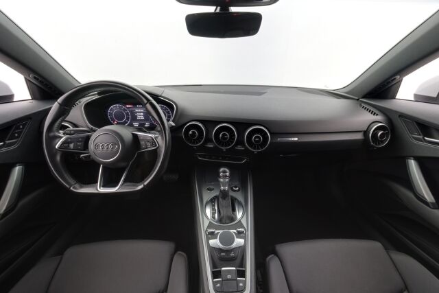 Audi TT 2017 Roadster 1,8 TFSI 132 kW S tronic / Virtuaalimittaristo / Xenon-valot