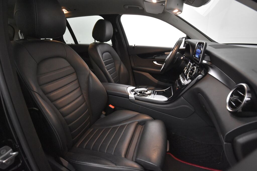 Mercedes-Benz GLC 2016 350 e 4Matic A Premium Business / Sporttipenkit / Kaistavahti / ILS-LED / Navigointi - RAHOITUS TÄHÄN AUTOON VAIN 3.99% - 