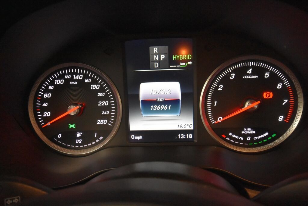 Mercedes-Benz GLC 2016 350 e 4Matic A Premium Business / Sporttipenkit / Kaistavahti / ILS-LED / Navigointi - RAHOITUS TÄHÄN AUTOON VAIN 3.99% - 