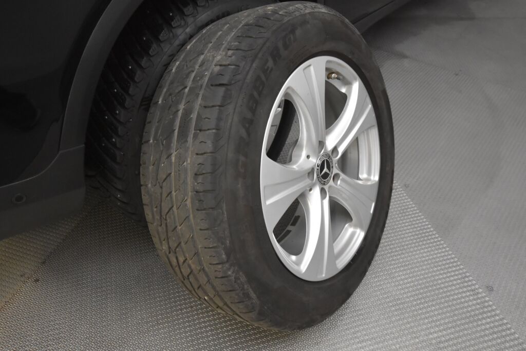 Mercedes-Benz GLC 2016 350 e 4Matic A Premium Business / Sporttipenkit / Kaistavahti / ILS-LED / Navigointi - RAHOITUS TÄHÄN AUTOON VAIN 3.99% - 