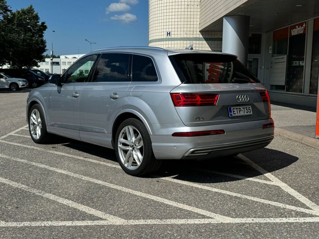 Audi Q7 2017 3,0 V6 TDI e-tron quattro tiptronic / Koukku / Panorama / Ilmajouset / Digimittari / Nahkat / 360° / S line sisäpaketti