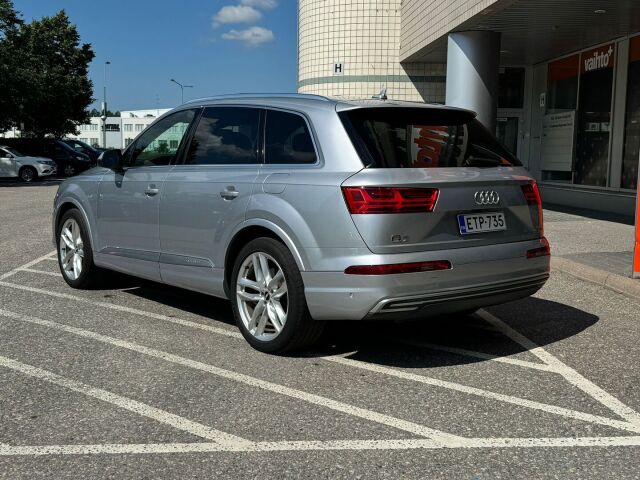 Audi Q7 2017 3,0 V6 TDI e-tron quattro tiptronic / Koukku / Panorama / Ilmajouset / Digimittari / Nahkat / 360° / S line sisäpaketti