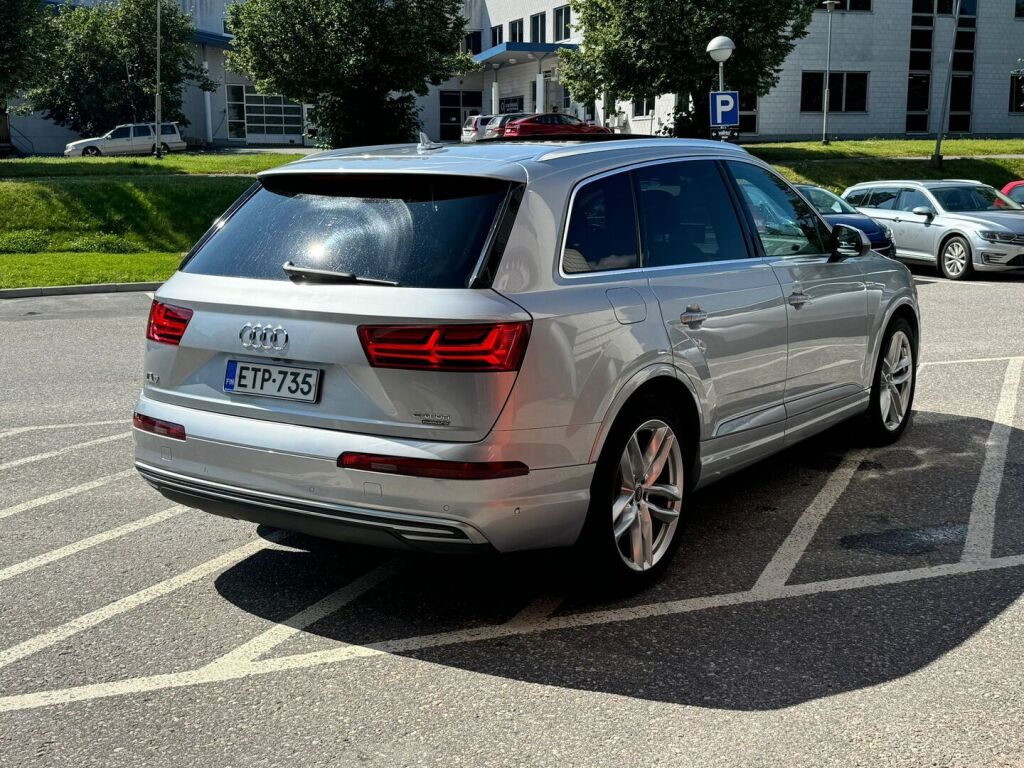 Audi Q7 2017 3,0 V6 TDI e-tron quattro tiptronic / Koukku / Panorama / Ilmajouset / Digimittari / Nahkat / 360° / S line sisäpaketti