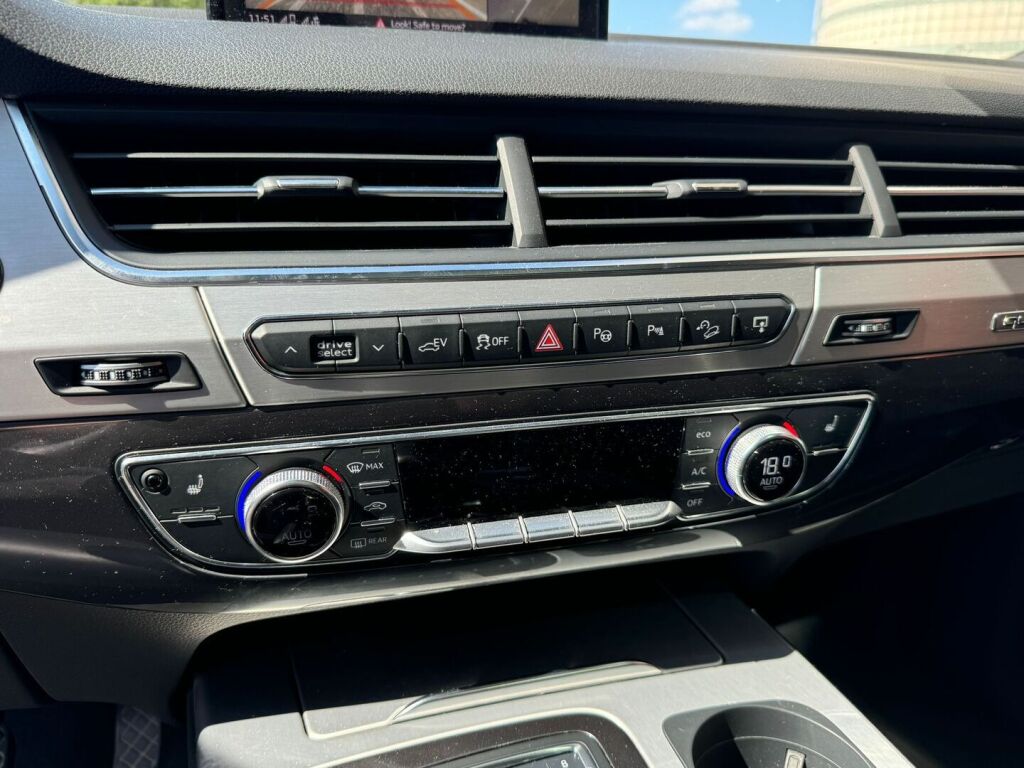 Audi Q7 2017 3,0 V6 TDI e-tron quattro tiptronic / Koukku / Panorama / Ilmajouset / Digimittari / Nahkat / 360° / S line sisäpaketti