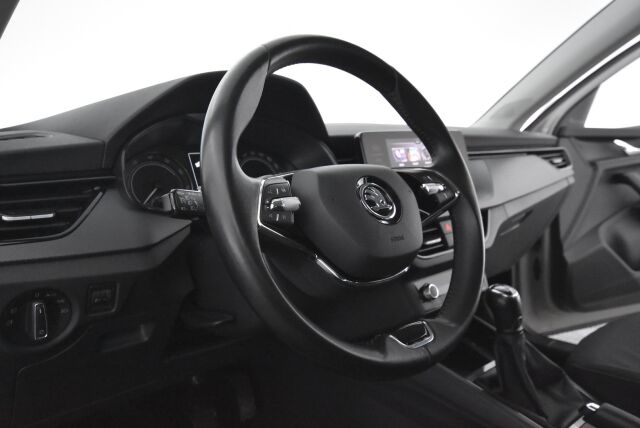 Skoda Scala 2021 1,0 TSI G-TEC Ambition / Led-ajovalot / Moottorinlämmitin / Apple carplay / Android auto