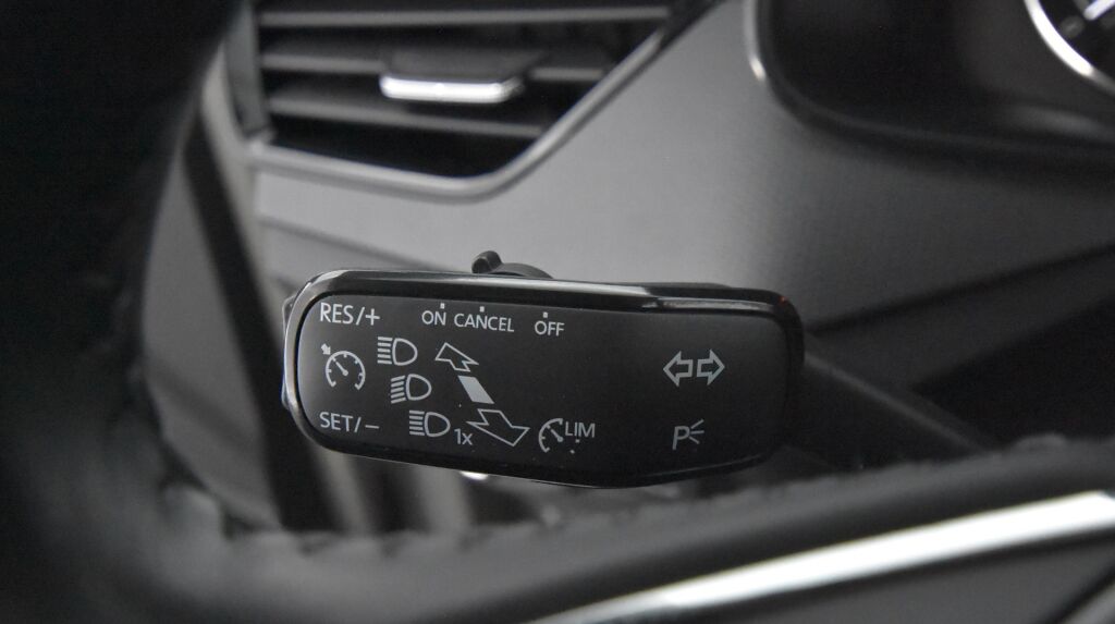 Skoda Scala 2021 1,0 TSI G-TEC Ambition / Led-ajovalot / Moottorinlämmitin / Apple carplay / Android auto